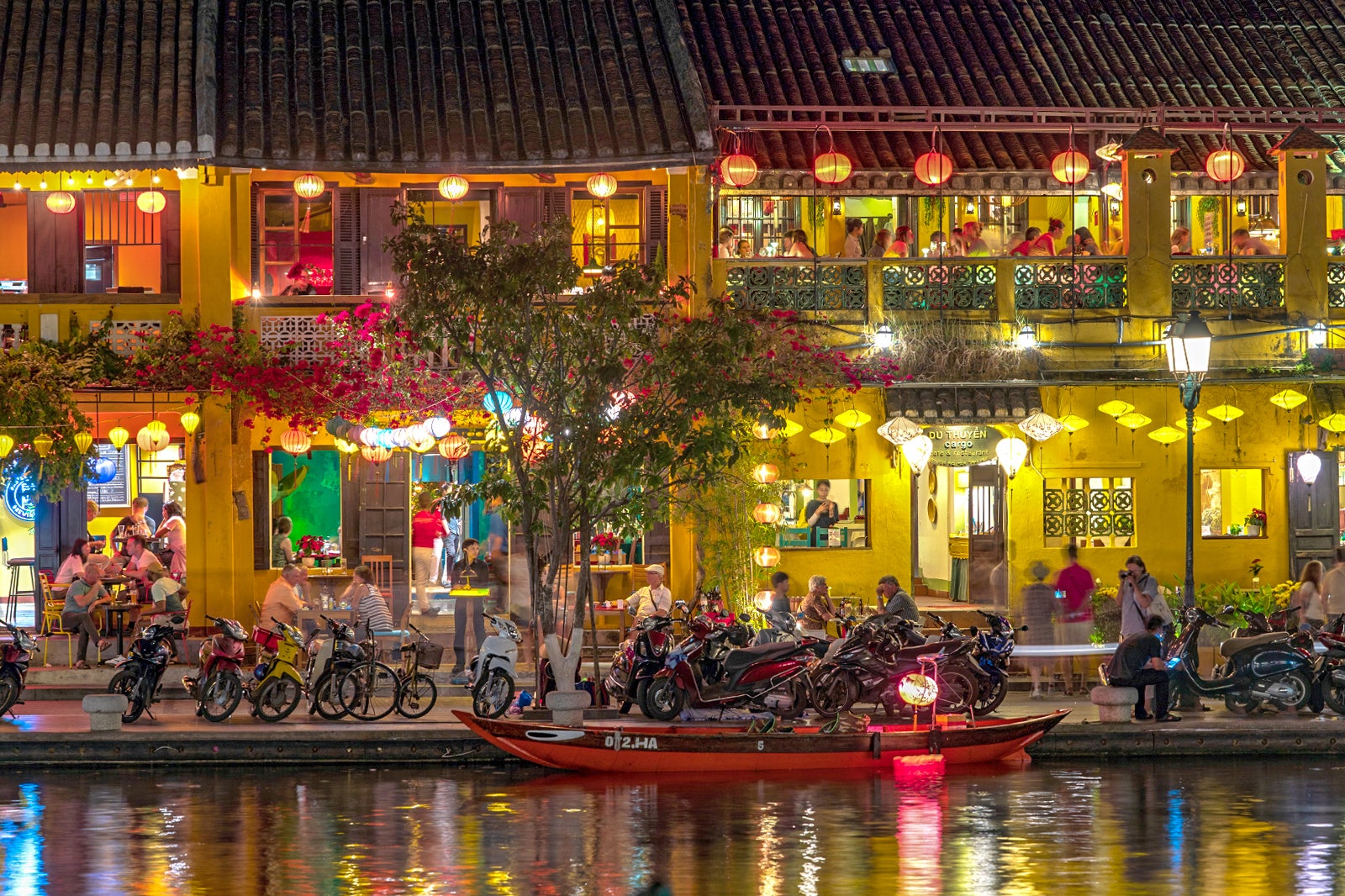 Top Things to Do in Hoi An at Night Recommended by Local Experts